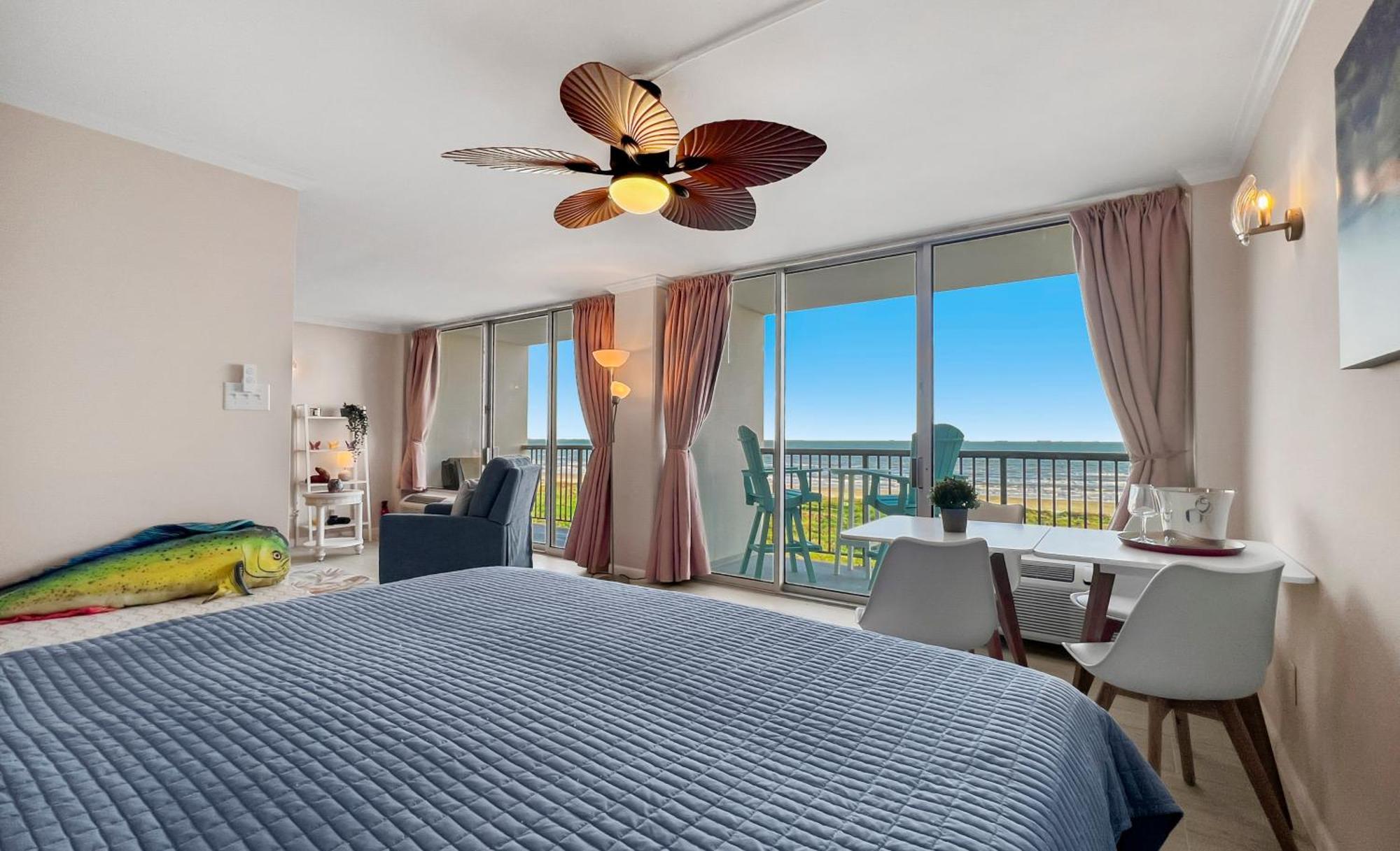 Islander East Condominiums Галвестон Номер фото